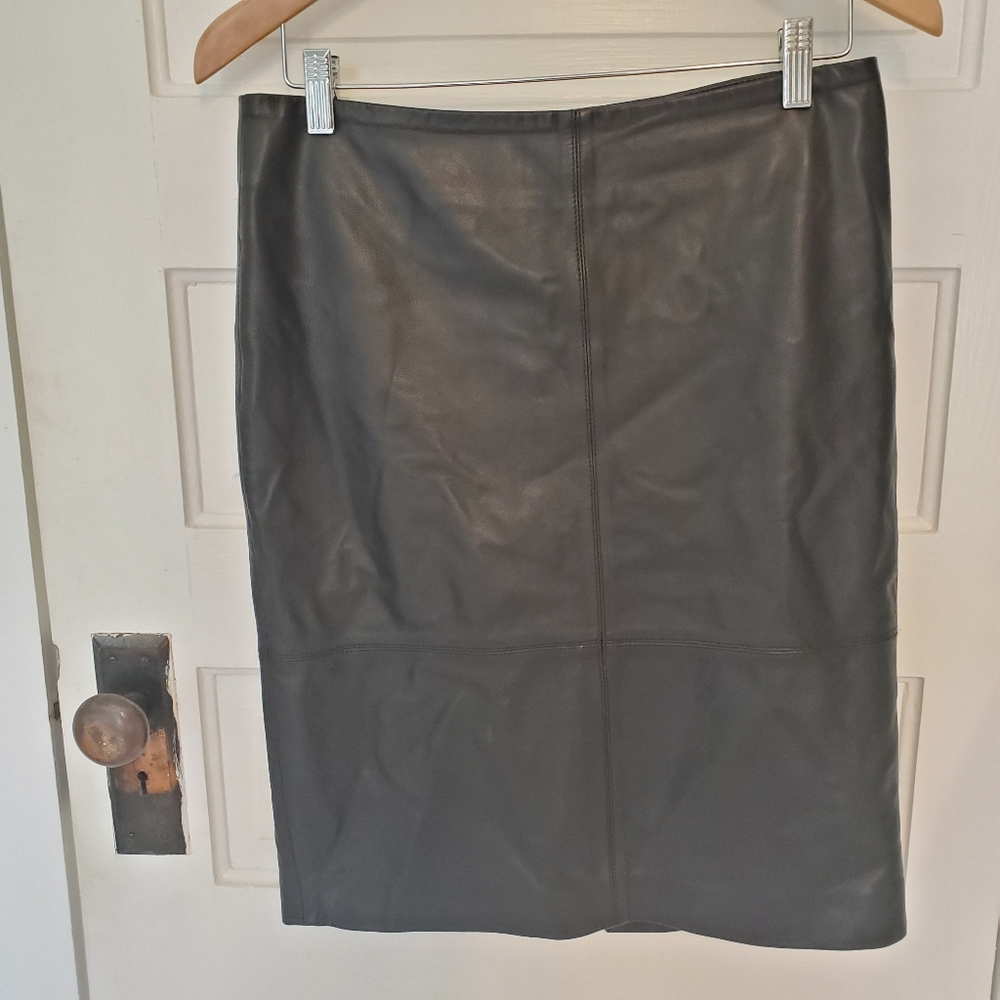 Talbots black leather pencil skirt size 4